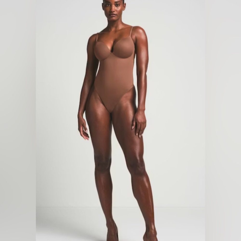 SKIMS ULTIMATE BODY PUSH UP THONG BODYSUIT-JASPER-LARGE BNWT CURRENT MSRP$144.00